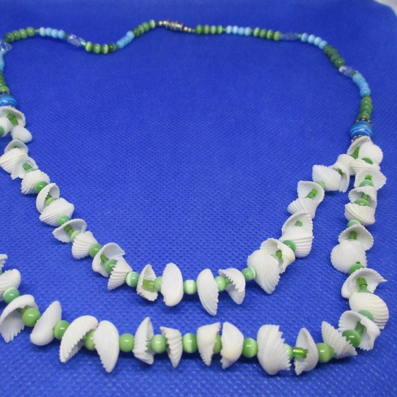 SEASHELL NECKLACE MOONGLOW Blue Green Beads 2 Strand Bead Seashell Moonglow - Picture 1 of 11